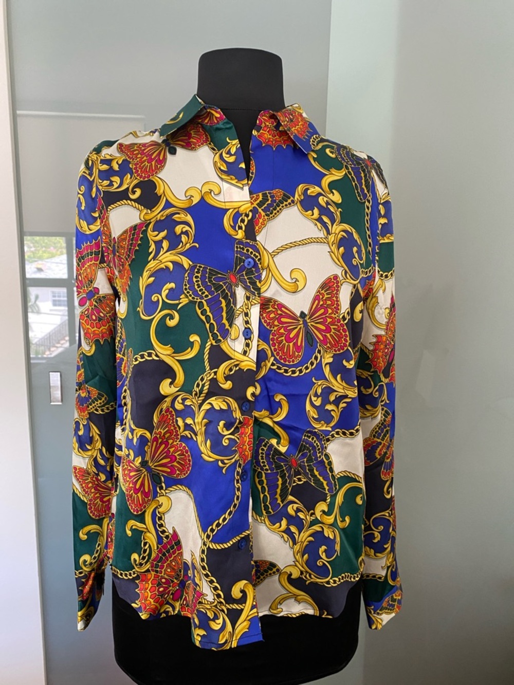 Vibrant Butterfly Chain Print Button-Up Blouse - Blue/Green/Red/Gold
